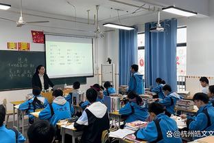 埃梅里的维拉在2023年拿到了81个积分，仅次于瓜迪奥拉的曼城